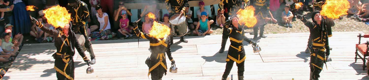 Pérouges, cité médévale, fête médévale