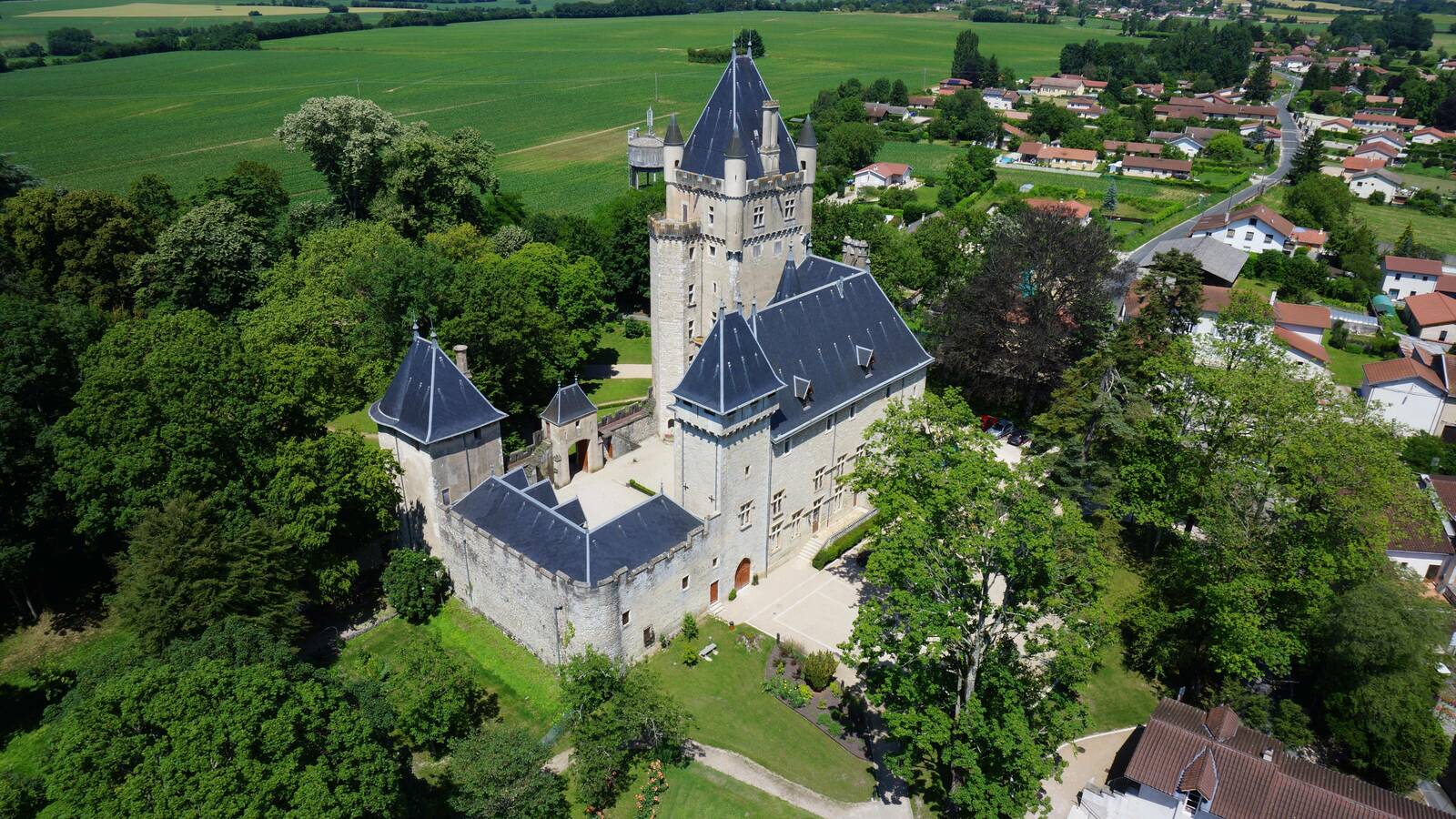 Château de Chazey à Chazey-sur-Ain